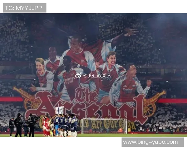 枪手球迷用坎贝尔Tifo嘲讽热刺展现死敌情结