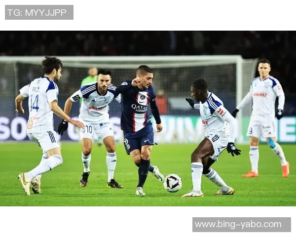 进球大战再掀高潮马尤卢闪耀巴黎3比3追平斯特拉斯堡