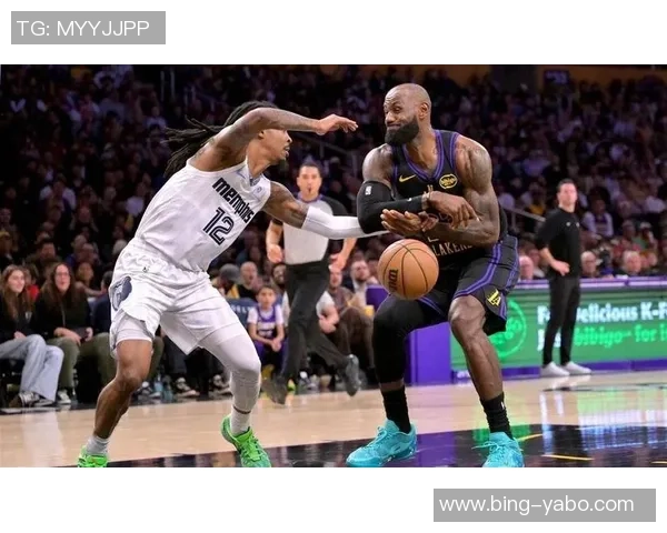 塞克斯顿表现抢眼9投6中斩获21分10助攻三分球神准6投5中助力球队胜利