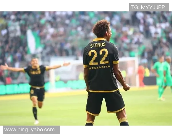 巴黎圣日耳曼14轮未能领跑积分榜历史重演或再遭夺冠梦碎